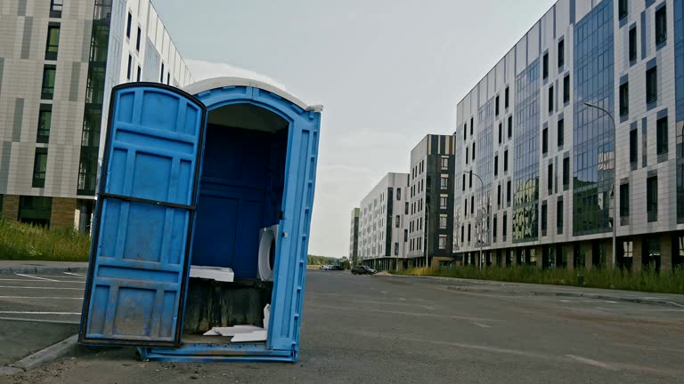 Portable Toilets for Disaster Relief Sites in Pinecrest, FL